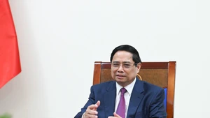 El primer ministro de Vietnam, Pham Minh Chinh, en la conversación. (Foto: Nhan Dan)