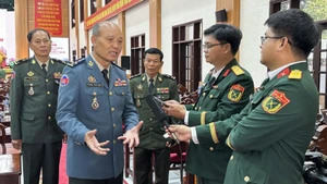 El general Sao Sokha, comandante de la Gendarmería y subcomandante en jefe de las Reales Fuerzas Armadas de Camboya. (Foto: VNA)