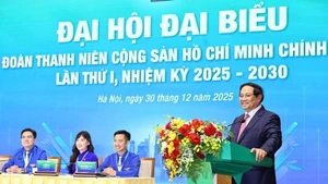 El primer ministro de Vietnam, Pham Minh Chinh, interviene en la cita. (Foto: VNA)