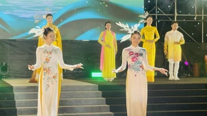 Una presentación de Ao Dai. (Foto: VNA)