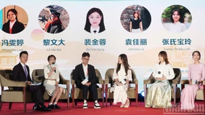 Jóvenes vietnamitas y chinos heredan tradiciones y unen fuerzas para fomentar amistad