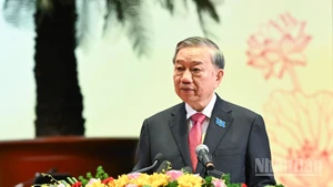 El secretario general del Partido Comunista de Vietnam, To Lam, interviene en la cita. (Foto: Nhan Dan)