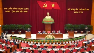 [Foto] Inauguran decimotercero pleno del Comité Central del Partido Comunista de Vietnam del XIII mandato