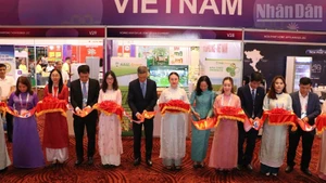 En el acto inaugural.