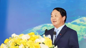 El secretario del Comité partidista de la provincia de Tuyen Quang, Hau A Lenh. (Foto: VNA)