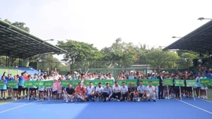 Inauguración del Campeonato Nacional de Tenis Juvenil - Copa Vietravel 2025 en Binh Duong.