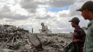 Edificios destruidos por el conflicto en Khan Younis, Franja de Gaza. (Foto: Xinhua/VNA)