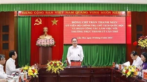 El presidente de la Asamblea Nacional de Vietnam, Tran Thanh Man, habla en el evento (Foto: VNA)