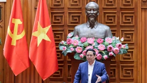 El primer ministro de Vietnam, Pham Minh Chinh, habla en el evento. (Foto: VNA)