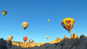 Cada vez más turistas vietnamitas llegan a Turquía para explorar sus hermosas y misteriosas tierras. En la foto: La zona turística de globos aerostáticos más famosa del mundo, en la región turca de Capadocia. (Foto: VNA)