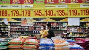 Arroz en venta en un supermercado de Bangkok, Tailandia (Foto: AFP/VNA)