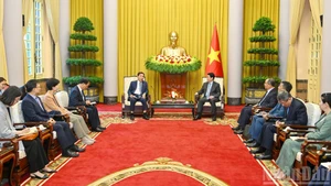 [Foto] Presidente vietnamita recibe al enviado especial del presidente de Corea del Sur
