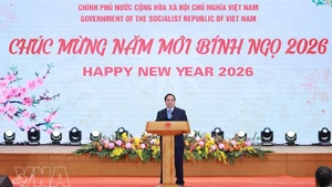El primer ministro de Vietnam, Pham Minh Chinh, preside una recepción en honor al cuerpo diplomático acreditado en el país, con motivo del Año Nuevo 2026 y el tradicional Tet. (Foto: VNA)