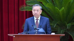 El secretario general del Partido Comunista de Vietnam, To Lam, habla en el evento. (Foto: VNA)
