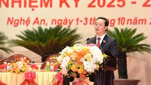 El secretario del Comité partidista de Nghe An, Nguyen Duc Trung, interviene en el evento. (Foto: Nhan Dan) 