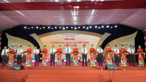 En la inauguración de la feria. 