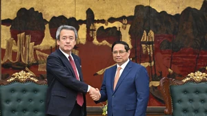 [Foto] Premier vietnamita recibe al director general del grupo Marubeni de Japón