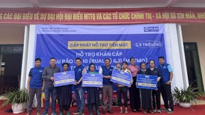 El 16 de octubre, los primeros hogares de la comuna de Xin Man, en la provincia de Tuyen Quang, recibieron apoyo económico multipropósito de Plan International Vietnam. 
