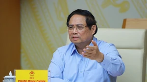 El primer ministro Pham Minh Chinh habla en el evento. (Foto: VNA)