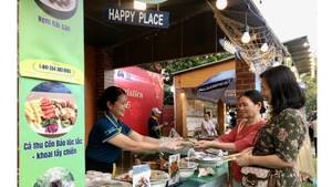 El pabellón de la isla de Con Dao atrae a visitantes. (Foto: VNA)