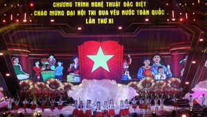 Un programa artístico especial para dar la bienvenida al Congreso Nacional de Emulación Patriótica. (Foto: Nhan Dan)