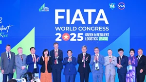 [Foto] Primer ministro vietnamita asiste al Congreso Mundial de Federación Internacional de Asociaciones de Agentes de Transporte 