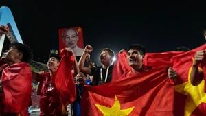 [Fotos] Momento histórico de selección masculina de fútbol Sub-22 de Vietnam en SEA Games 33