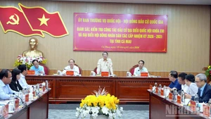 Comité Permanente del Parlamento de Vietnam supervisa preparativos electorales en provincia sureña de Ca Mau (Foto: Nhan Dan)