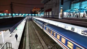 La ruta ferroviaria Norte-Sur parte de la estación de Hanoi. (Foto: VNA)