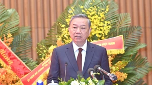 El secretario general del Partido Comunista de Vietnam, To Lam, habla en el evento. (Foto: Nhan Dan)