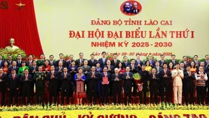 El Buró Ejecutivo del Comité partidista en Lao Cai para el período 2025-2030. (Foto: Nhan Dan)