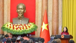 La vicepresidenta de Vietnam, Vo Thi Anh Xuan, habla en el evento. (Foto: VNA)