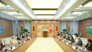 Escena del evento (Foto: Nhan Dan)