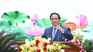 El primer ministro Pham Minh Chinh habla en el evento (Foto: Nhan Dan)