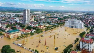 La zona central de la provincia de Thai Nguyen está profundamente inundada. (Foto: VNA)