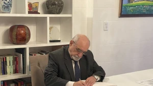 El secretario general del Partido Comunista de Argentina, Jorge Kreyness (Foto: VNA)