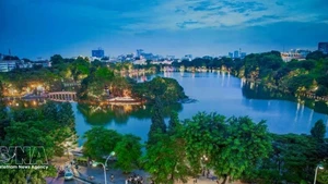 El lago de Hoan Kiem. (Foto: VNA)
