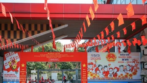 Escuela Secundaria Chu Van An, uno de los colegios electorales en el Barrio de Tay Ho, Hanói. (Foto: VNA)