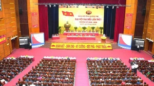 [Vídeo] Reelegido Le Ngoc Quang como secretario del Comité del Partido de Quang Tri para el mandato 2025-2030