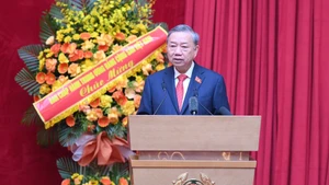 El secretario general del Partido Comunista de Vietnam, To Lam, habla en el evento. (Foto: Nhan Dan)