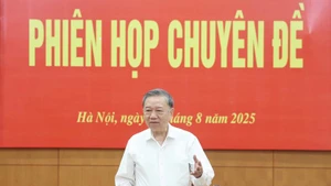 El secretario general del Partido Comunista de Vietnam, To Lam, interviene en la cita (Foto: VNA)