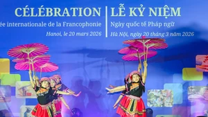 Un espectáculo en el evento. (Foto: Nhan Dan)