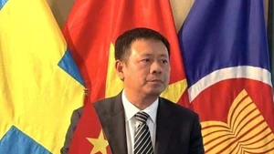 El embajador vietnamita en Estocolmo, Tran Van Tuan. (Foto: VNA)