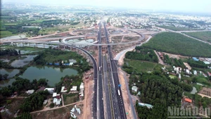 [Foto] Autopista Bien Hoa-Vung Tau antes de su inauguración