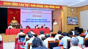 [Foto] Líder partidista de Vietnam preside conferencia sobre implementación de Resolución nº 57-NQ/TW