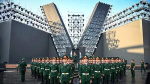 [Foto] Recrearán desfile en Plaza Roja en concierto nacional “La Patria en el corazón” 