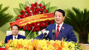 El secretario del Comité partidista de Tuyen Quang, Hau A Lenh, interviene en el vento. (Foto: Nhan Dan)