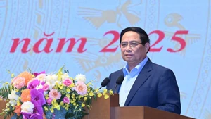 El primer ministro de Vietnam, Pham Minh Chinh habla en el evento (Foto: Nhan Dan)