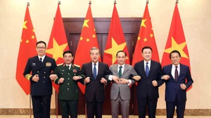 Ministros de Relaciones Exteriores, Defensa y Seguridad Pública de Vietnam y China en el primer Diálogo estratégico 3+3 (Foto: VNA)