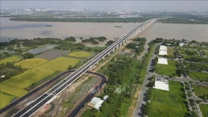 El puente Nhon Trach, que une Ciudad Ho Chi Minh con Dong Nai, forma parte del Proyecto Componente 1A de la Circunvalación 3 de Ciudad Ho Chi Minh. (Foto: VNA)